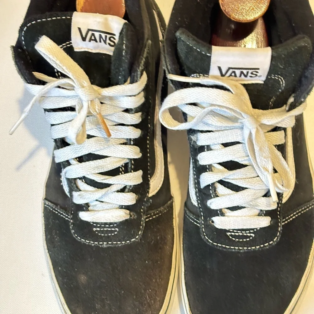 Vans Sk8 Hi Skate Shoe Black & White High- Sneakers